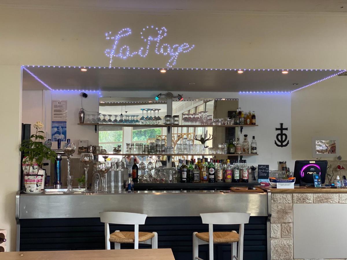 Hotel Restaurant La Plage Port-Saint-Louis-du-Rhône Dış mekan fotoğraf